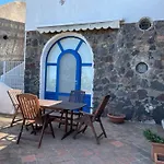 Le Di Eolo Malfa (Salina)