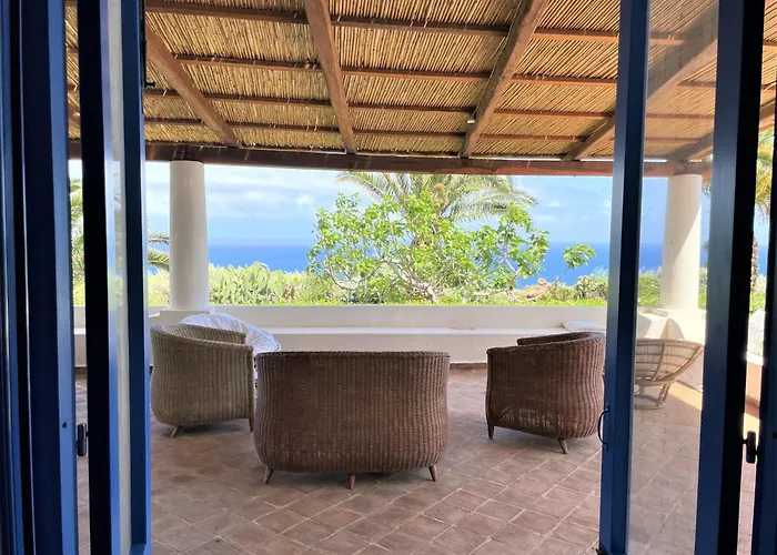 Le Di Eolo Malfa (Salina)