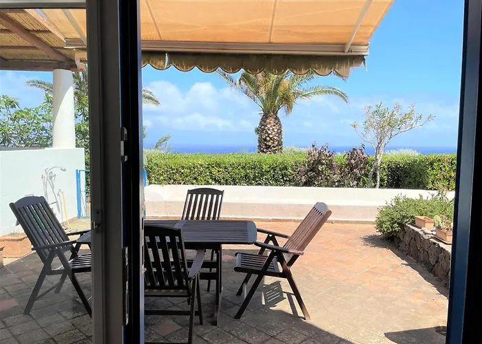 Le Di Eolo Malfa (Salina)